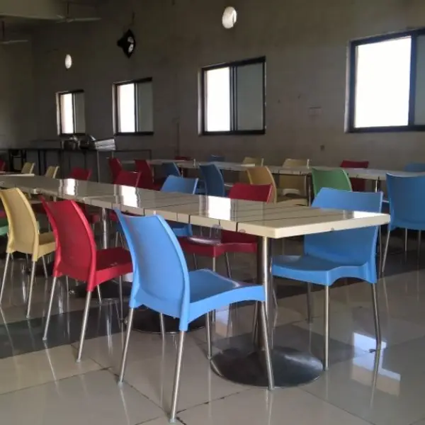 Cafeteria and food court